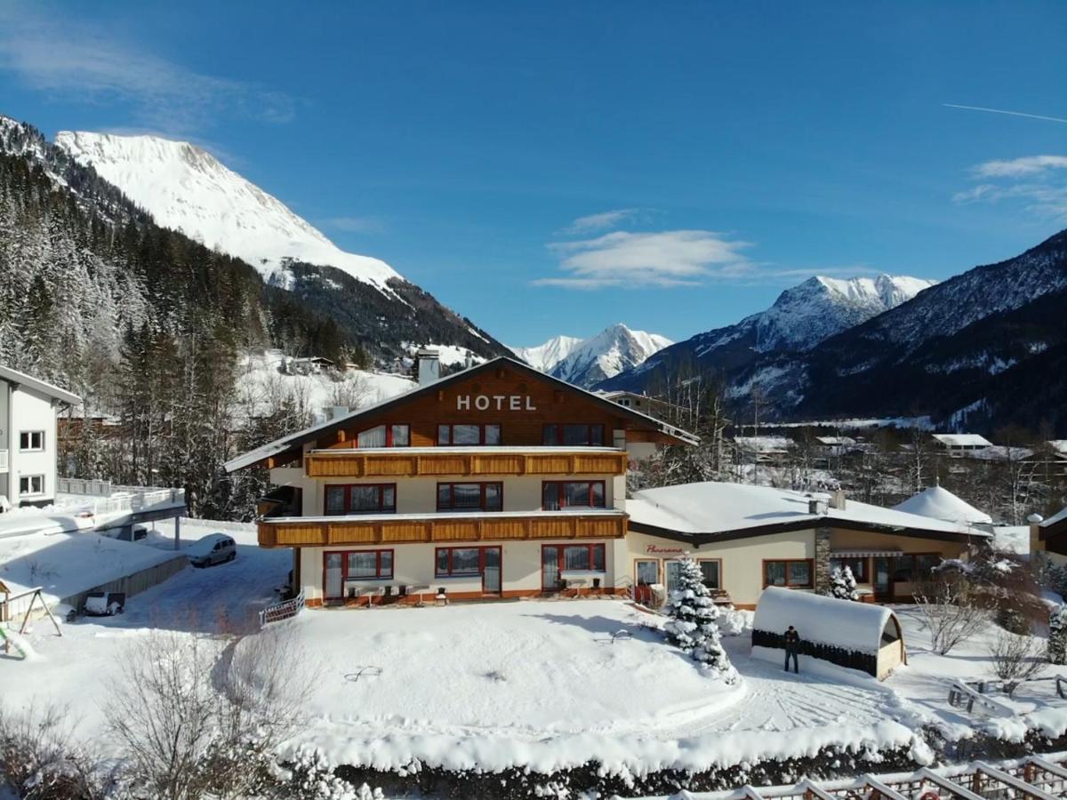 Hotel Panorama Elbigenalp Exterior foto